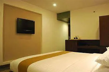 Hotel Jade Garden Mysore 3*,